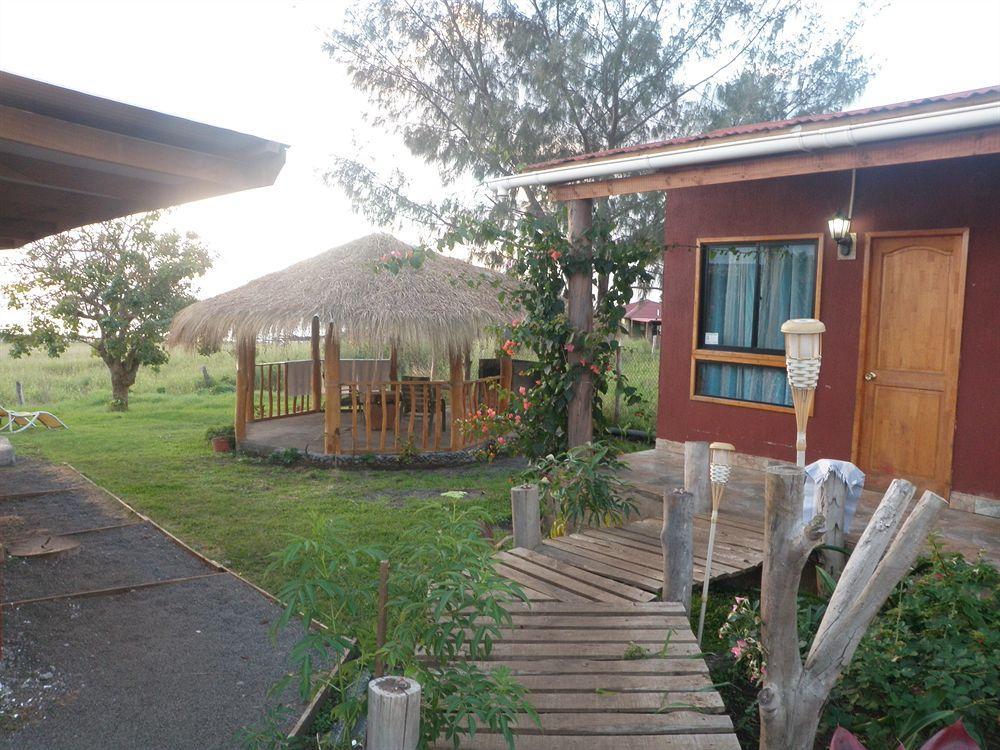 Cabanas Keuhenua Hanga Roa Buitenkant foto
